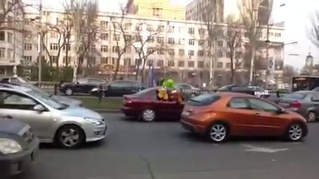 Донецк. Весна веселит. смотреть онлайн