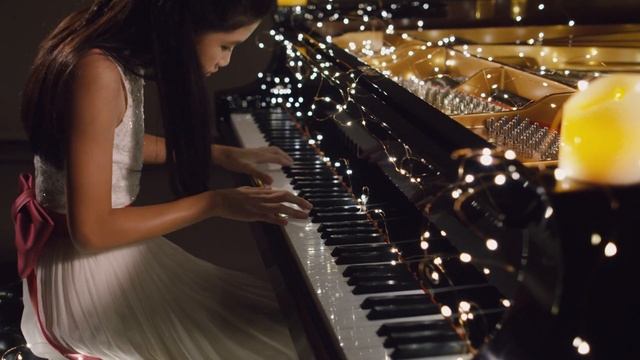 Trinity plays Grieg's Wedding Day at Trolhaugen смотреть онлайн