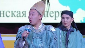 Универсал анча мынчасын ыйлата койду