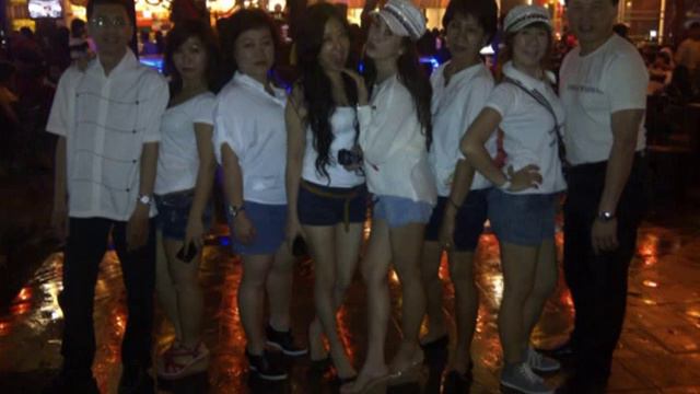 Yenny Line Dance Foto.1 смотреть онлайн