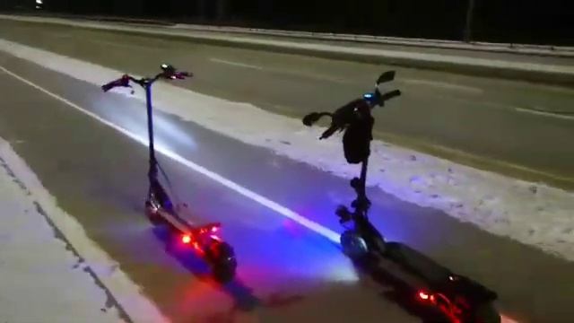 с музыкой на электросамокате смотреть онлайн