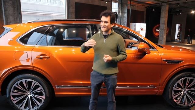 Что не так с новой BENTLEY BENTAYGA?! V8 от 15 МЛН! Тестируем ПЕРВУЮ в Москве. Две тонны люкса.