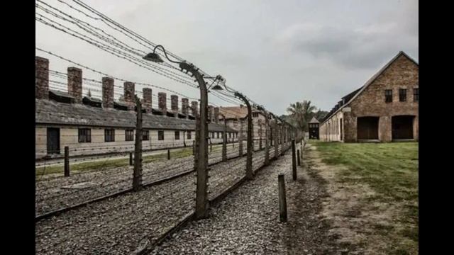 ШОК! В ЛАГЕРЕ ОСВЕНЦИМ ЗАМЕЧЕНЫ ПРИЗРАКИ - УЗНИКИ | Мистика | Призраки | Концлагерь смотреть онлайн