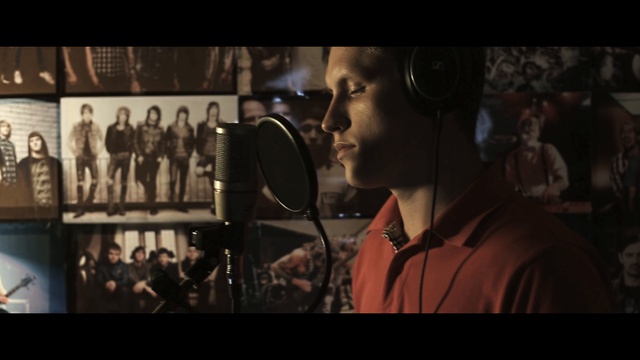 Mikhail Pavlov - Firestone (live Kygo cover) смотреть онлайн