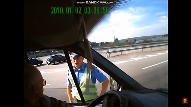Новая полиция, а тупят по старому, менты взорвавшие интернет! смотреть онлайн
