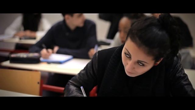 Apollinaire Clip Contre le Harcelement смотреть онлайн