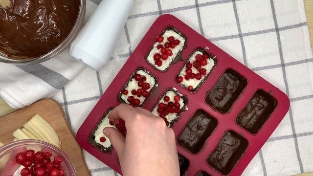 ГЛАЗИРОВАННЫЕ СЫРКИ С НАЧИНКОЙ / GLAZED CURDS WITH FILLING / CURD SNACK