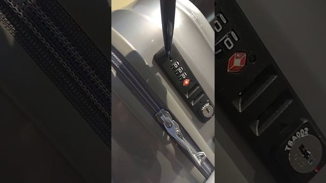 Как поменять код в чемодане Lojel Wave смотреть онлайн