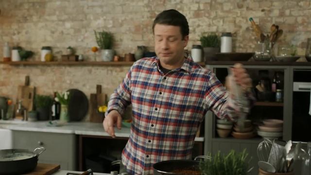 How to make Jamie’s Lasagne | Jamie Oliver смотреть онлайн