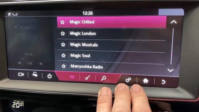 JAGUAR F-PACE 2.0 PRESTIGE AWD 5d 177 BHP AT KALLENHARD смотреть онлайн