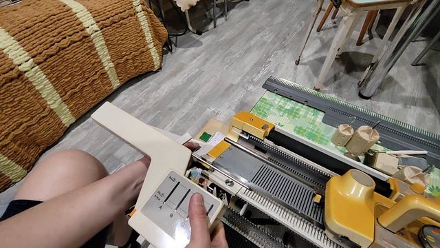 Сменщик (сменник) цветов четырёхцветник Silver Reed AC-5 смотреть онлайн