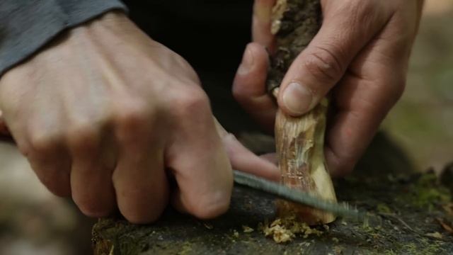 10+ Bushcraft Tips: Upside Down Fire | Survival Skills смотреть онлайн