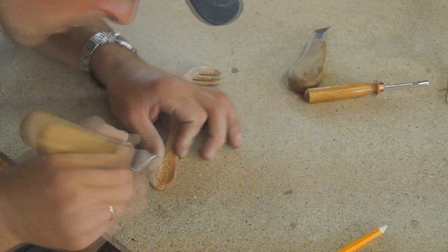 Как сделать деревянную расчёску своими руками смотреть онлайн