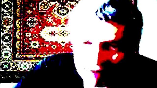 Видео — Бухой дед на своём языке что-то говорит — Он ясно ненормальный ( Refbatch ) смотреть онлайн