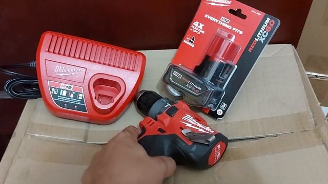 Milwaukee 2504-20, Pin 6Ah, Sạc 220v Lh 0888840578 Phát Gò Vấp