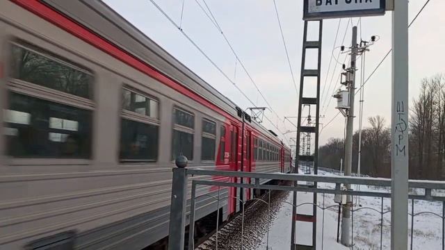 ЭТ2М 136 убегает в Тосно! Платформа Фарфоровская! смотреть онлайн