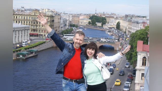 С Днём влюблённых смотреть онлайн