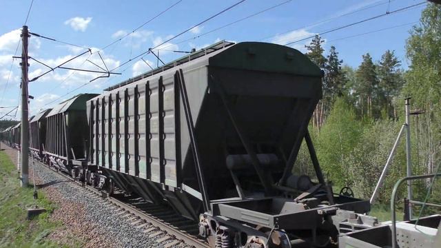 Электровоз ВЛ80С-1374 с грузовым поездом смотреть онлайн
