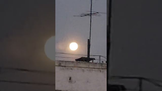 Свет луны гаснет и разгорается в ночь на 11 сентября 2022 года смотреть онлайн