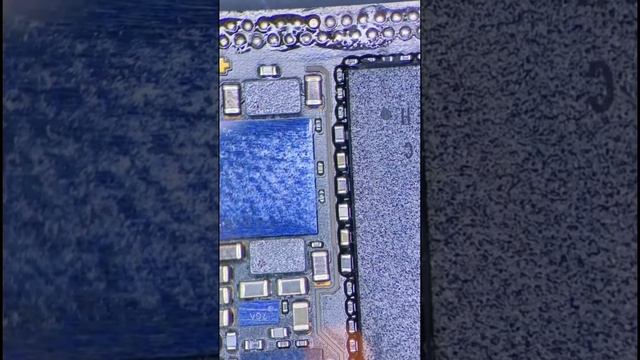 iPhone showing no signs of life. Logic board repair. One single tiny component had failed. смотреть онлайн