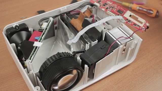 Проектор с AliExpress пол года спустя | Обзор и разбор проектора ThundeaL TD90 смотреть онлайн