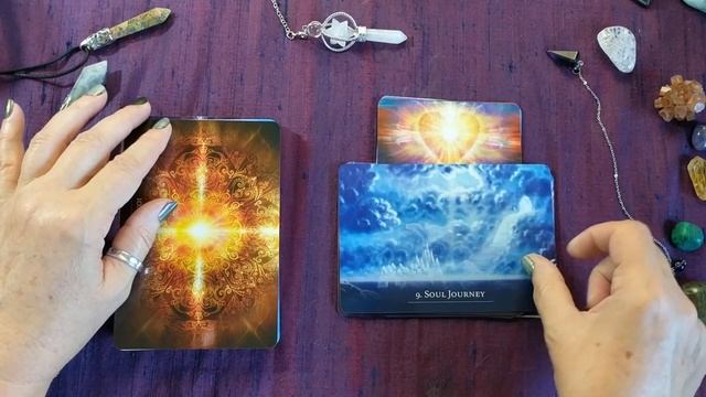 Secret Language of Light Oracle unboxing смотреть онлайн