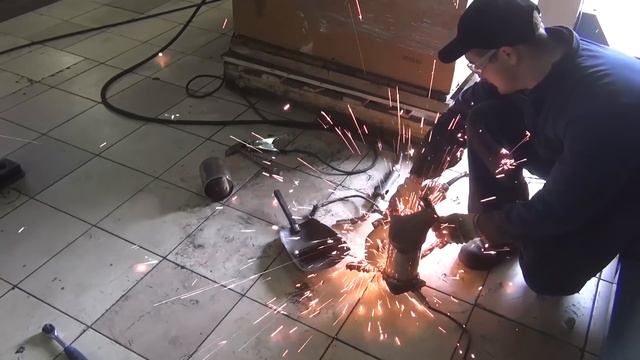 Замена катализаторов на авто Peugeot 607 . Замена катализаторов на Peugeot 607 в СПБ . смотреть онлайн