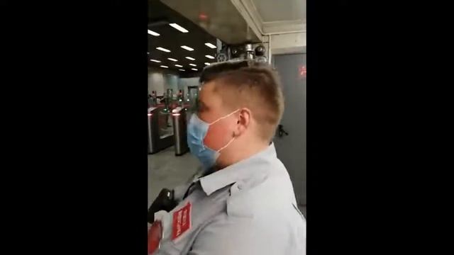 Полный беспредел полицаев в метро Павелецкая Москва смотреть онлайн