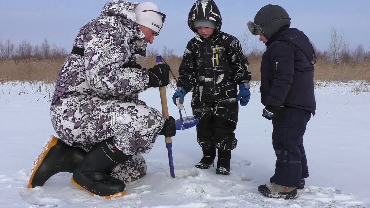 ЭТУ РЫБАЛКУ СЫН ЗАПОМНИТ НА ДОЛГО!!! СРАБОТАЛИ ВСЕ ЖЕРЛИЦЫ СРАЗУ!!! РЫБАЛКА НА ЖЕРЛИЦЫ / MAX HANTER смотреть онлайн