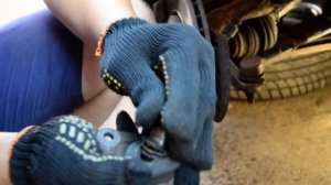 Замена шаровой опоры на Шкода Октавия Тур. (Skoda Octavia Tour).