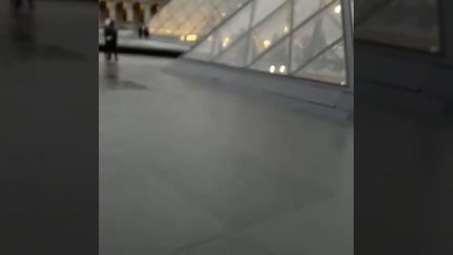 Музей Лувр смотреть онлайн