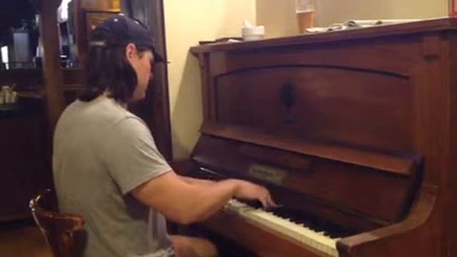 Бетховен - Лунная соната, третья часть, Presto Agitato смотреть онлайн