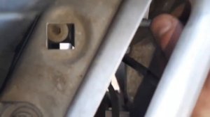 Замена фары на Рено-Дачия Сандеро, Логан