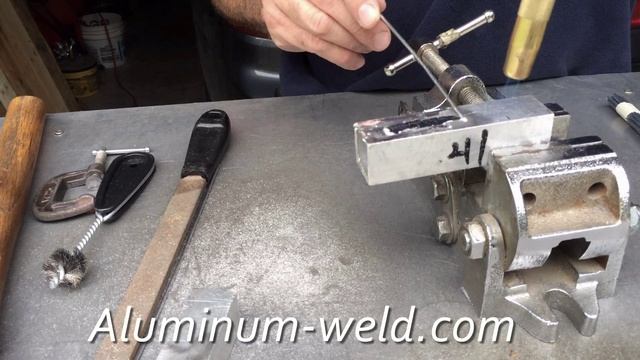 Welding Aluminum Square Tubing with Propane & HTS-735-11 смотреть онлайн