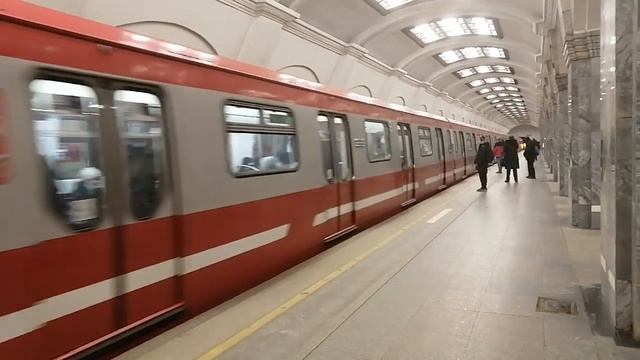 Метро СПБ смотреть онлайн