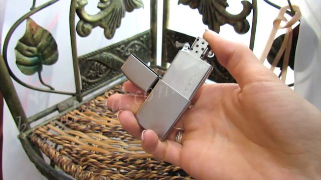 Зажигалка Zippo 1605 Slim Satin Chrome (Видео обзор) podarki-odessa.com смотреть онлайн