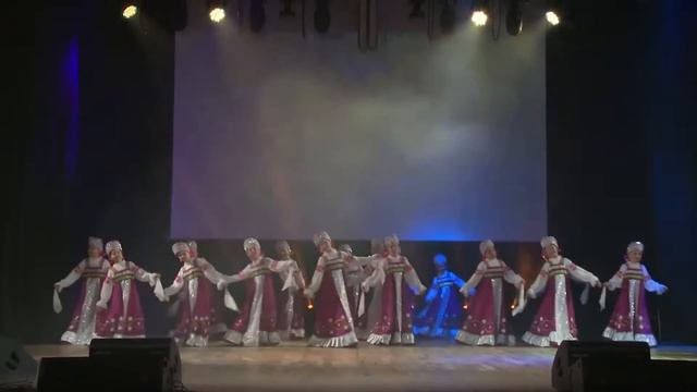 Ансамбль народного танца «Малахит», «Русский хоровод» смотреть онлайн