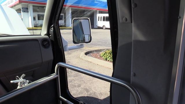 2019 Ford Starcraft Starquest - 14 Passenger w/Rear Luggage - S68876 смотреть онлайн