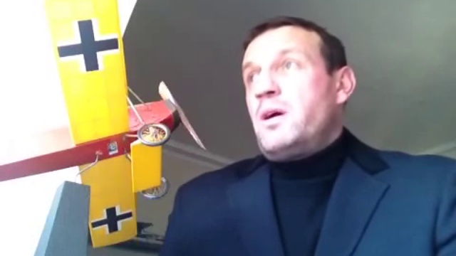 Самый красивый мужчина в мире смотреть онлайн