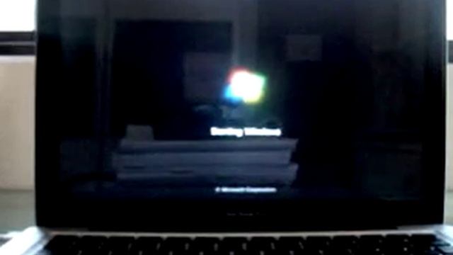 Inicialização Do Windows 7 Em Um MacBook Pro