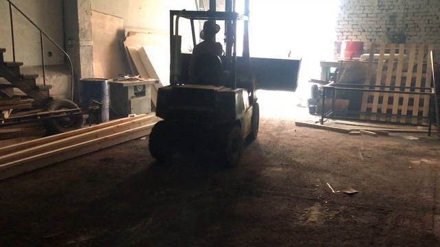 Погрузка ламинированной фанеры смотреть онлайн