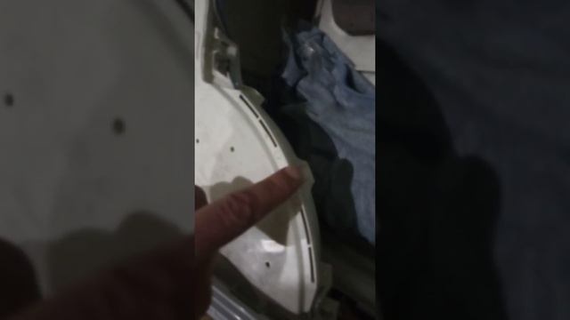 Выбивает автомат при стирке