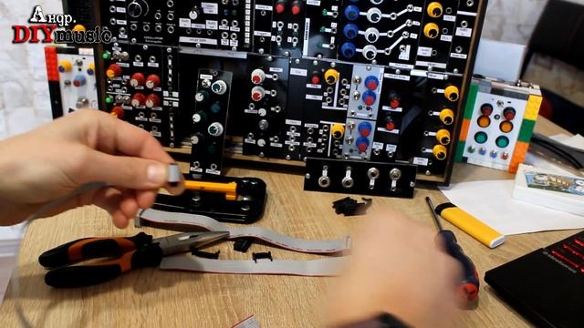 Шлейф питания для модулей ? своими руками (для модульного синтезатора) смотреть онлайн