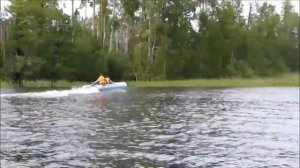 Катамаран Братан 430 К виражи скорость причаливание