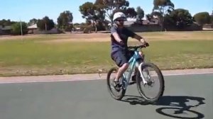 Трюки на дерт стрит велосипеде!