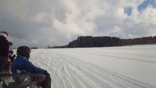 Schneemobil mit 160 km/h / Снегоход на скорость 160 км/ч смотреть онлайн