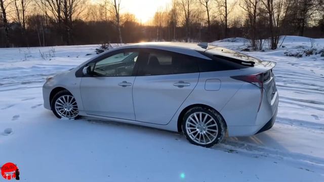 ??Toyota Prius. Видеоотзыв из г. Москва смотреть онлайн
