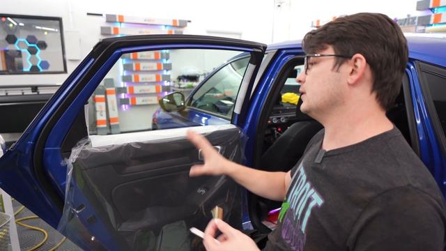 Clean Glass for PERFECT Window Tint in SECONDS смотреть онлайн