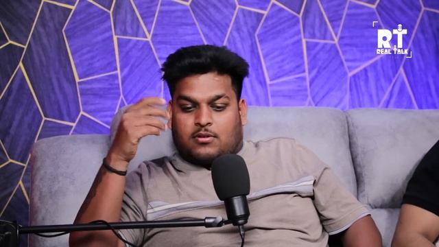 Delhi Ke Chor Bazaar Ki Sachhai | RealTalk Clips смотреть онлайн