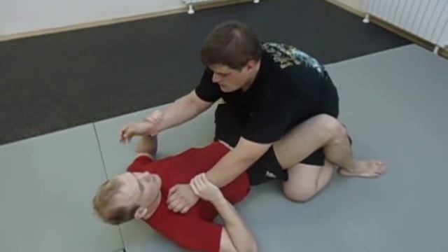 Удары локтями в партере (вектора) часть 1 смотреть онлайн